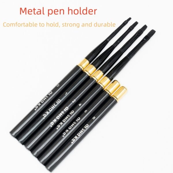 6 detachable flat-tip brushes